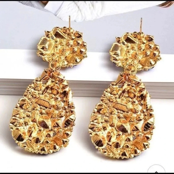 - New Colorful Crystals Drop Earrings  For W… - Picture 2 of 12